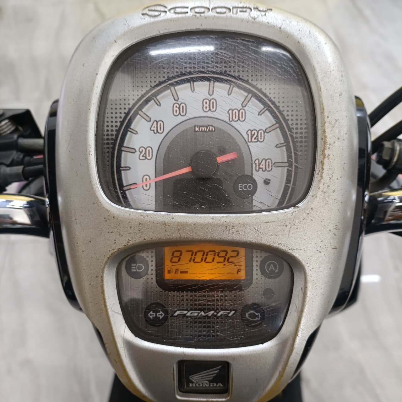 SCOOPYSPORTY-AA4975BB-foto_depan.jpeg