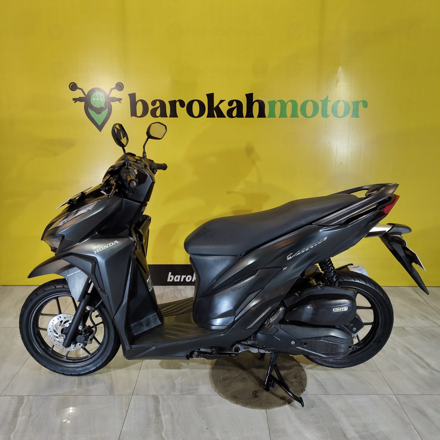 VARIO125-H5862IJ-foto_kiri.jpeg
