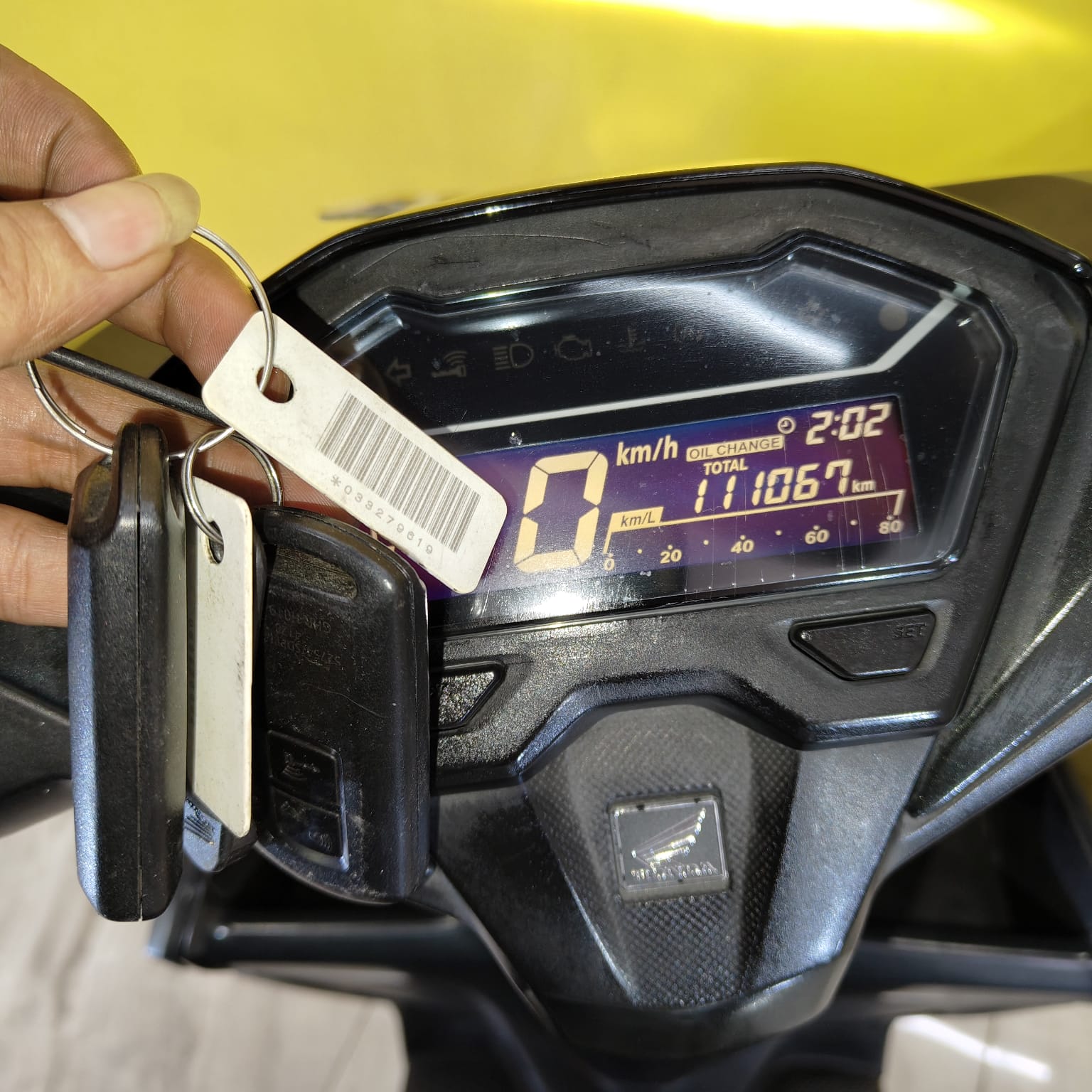 VARIO150-H5897BLG-foto_depan.jpeg