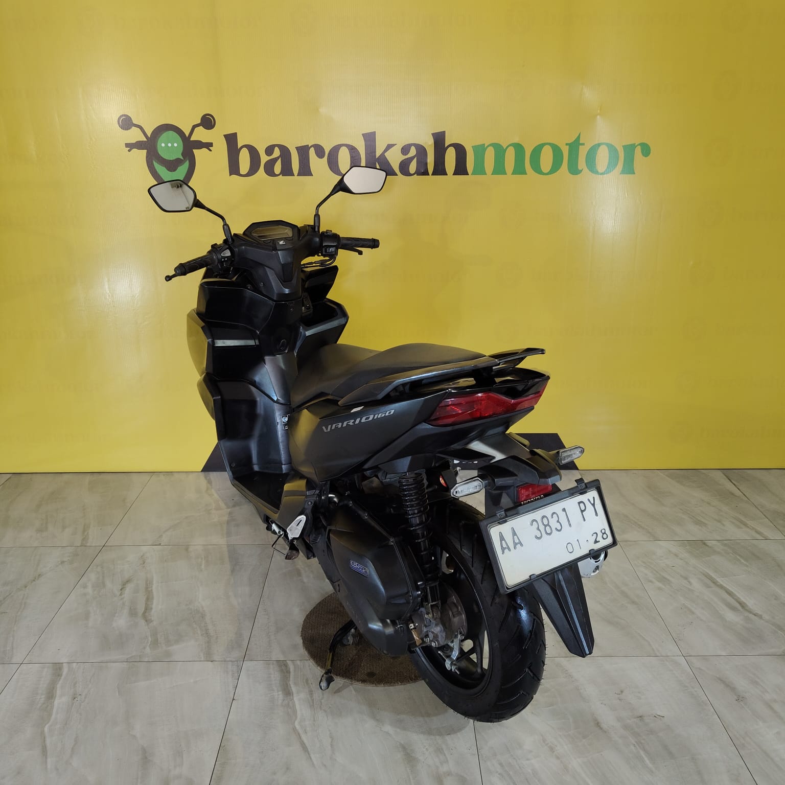 VARIO160-AA3831PY-foto_belakang.jpeg